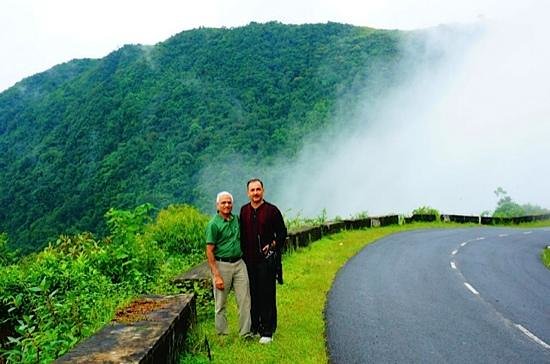 Meghalaya Family Tour Packages | call 9899567825 Avail 50% Off